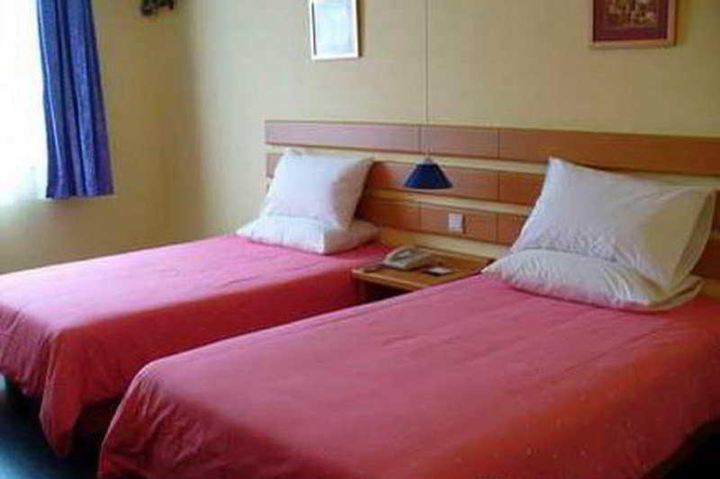 Home Inn Tianjin Weijin Road Tianjin University Экстерьер фото