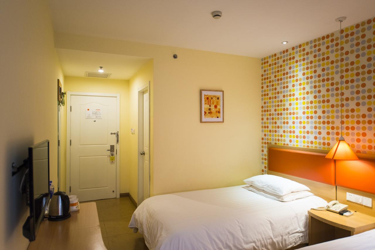 Home Inn Tianjin Weijin Road Tianjin University Экстерьер фото