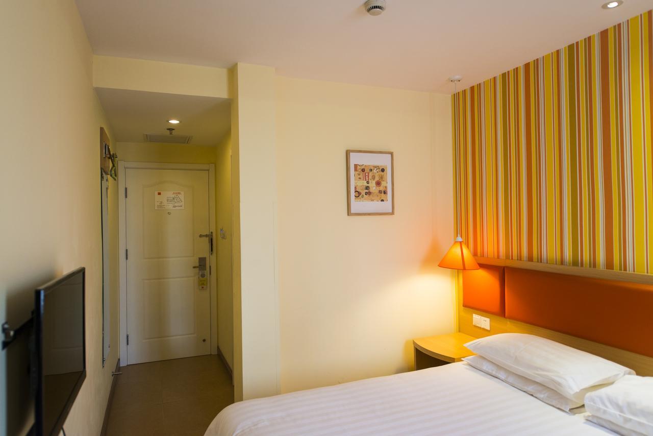 Home Inn Tianjin Weijin Road Tianjin University Экстерьер фото