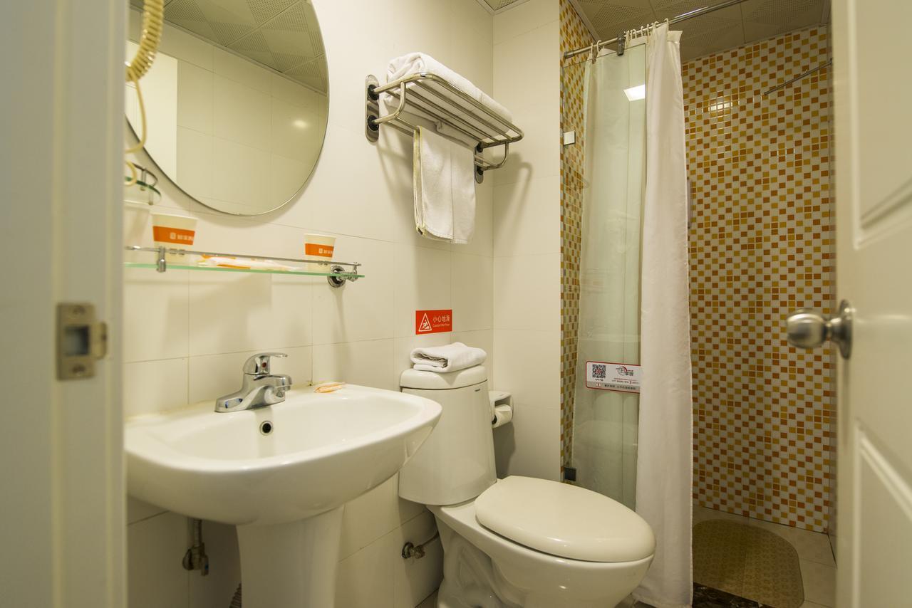 Home Inn Tianjin Weijin Road Tianjin University Экстерьер фото